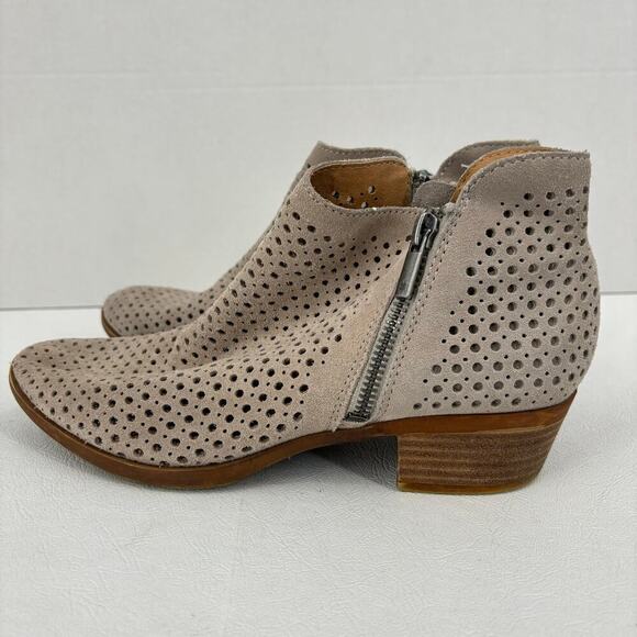 Lucky Brand Ankle Booties Perforated Leather Boots Suede Side Zip Beige Gray 7.5 - Picture 4 of 9